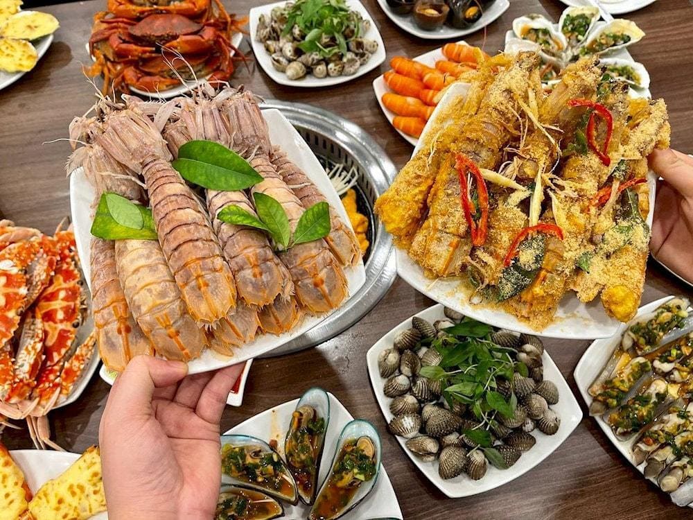 After a day of sun and sea, indulge in some of the freshest seafood Cat Ba has to offer